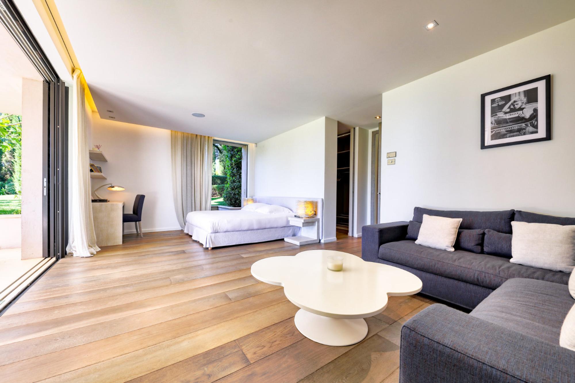calm-pinet-villa-20240326153820-5